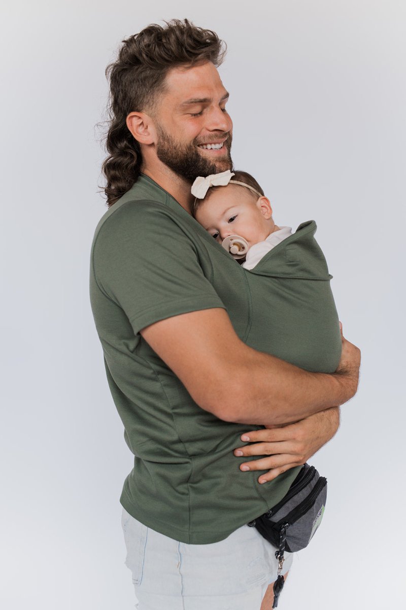 Chic and Style | Premium Baby Carrier T-Shirt - Discover style and comfort with the Premium Baby Carrier T-Shirt