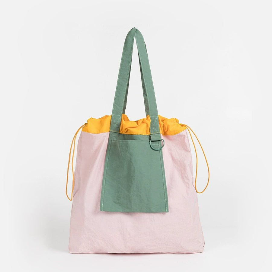 Chic und Stil | Foldable, Waterproof Super Tote Bag