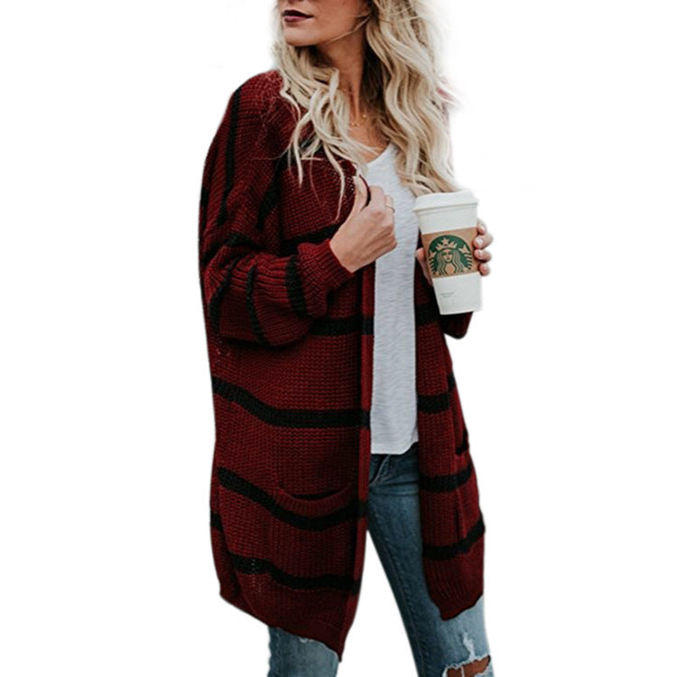 Cardigan en tricot pour femmes avec un design rayé décontracté et des devants ouverts Chic und Stil