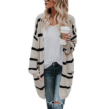 Cardigan en tricot pour femmes avec un design rayé décontracté et des devants ouverts Chic und Stil