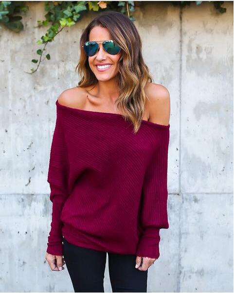 Pull-over décontracté pour femmes à épaule dénudée avec un design texturé et des manches larges Chic und Stil