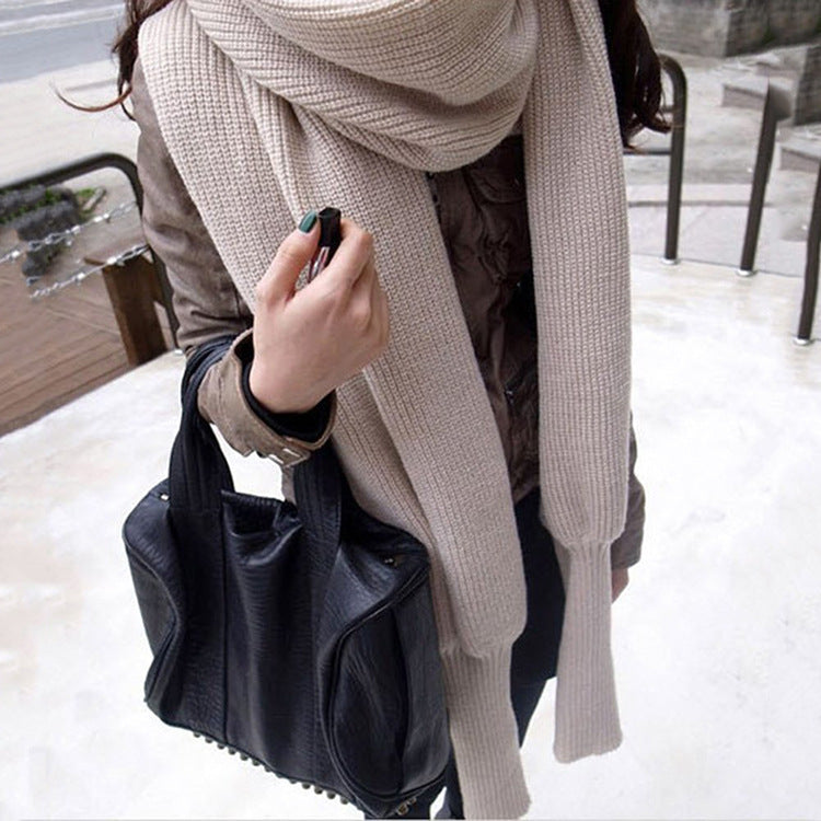 Stylish knitted scarf for women with innovative design Chic and Style