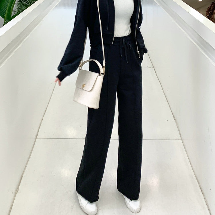 Ensemble de vêtements de détente décontracté pour femmes avec hoodie zippé court et pantalon large Chic & Stil