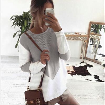 Pull en tricot pour femmes avec des combinaisons de couleurs modernes et un design aéré Chic und Stil