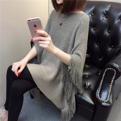 Dame poncho en tricot avec franges et dégradé de couleur tendance Chic und Stil