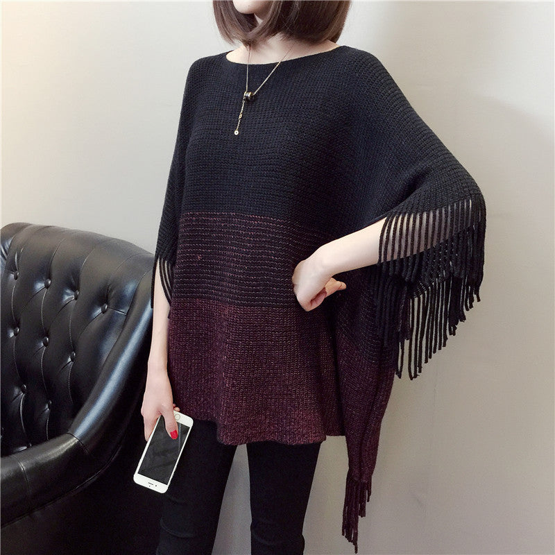 Dame poncho en tricot avec franges et dégradé de couleur tendance Chic und Stil