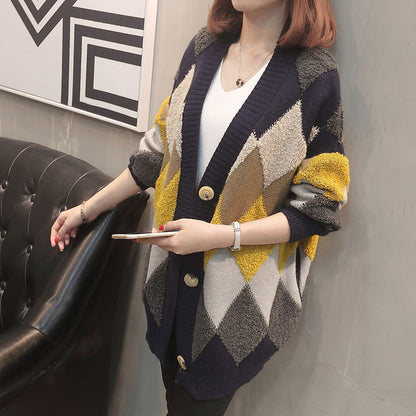 Cardigan en tricot à motifs pour femmes avec détails de boutons et coupe décontractée Chic und Stil