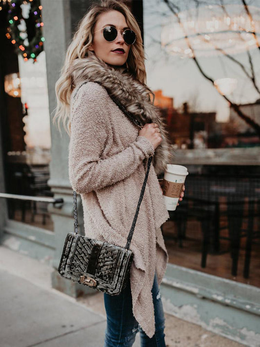 Dames Pull tricoté confortable avec col en fourrure luxueux et coupe asymétrique Chic und Stil