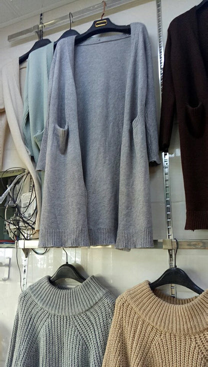 Cardigan long en tricot pour dames avec coupe décontractée et décolleté en V profond Chic und Stil
