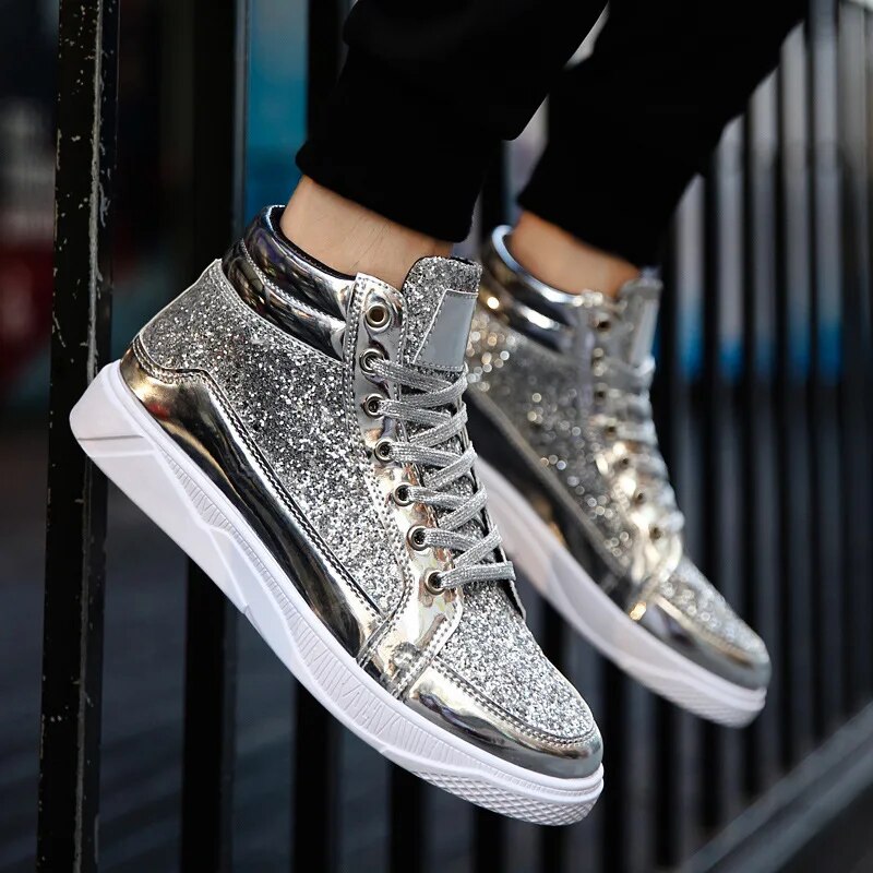Chic und Stil | Men's Basketball Shoes with Shiny Effect