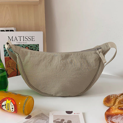 Chic und Stil | Sac en forme de croissant