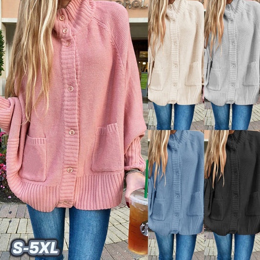 Dames gros pull-over avec poches pratiques et col à la mode Chic und Stil