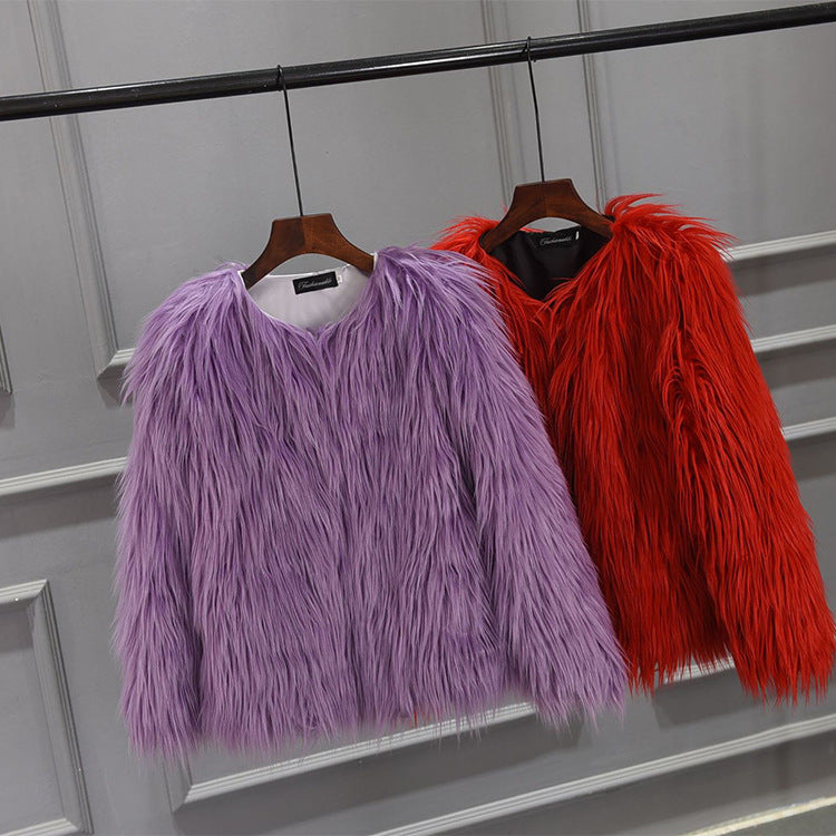 Ladies Luxurious Faux Fur Jacket with Voluminous Collar Chic and Style