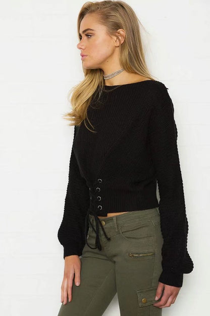 Casual knitted pullover for women with a deep V-neck and a decorative lace Chic und Stil