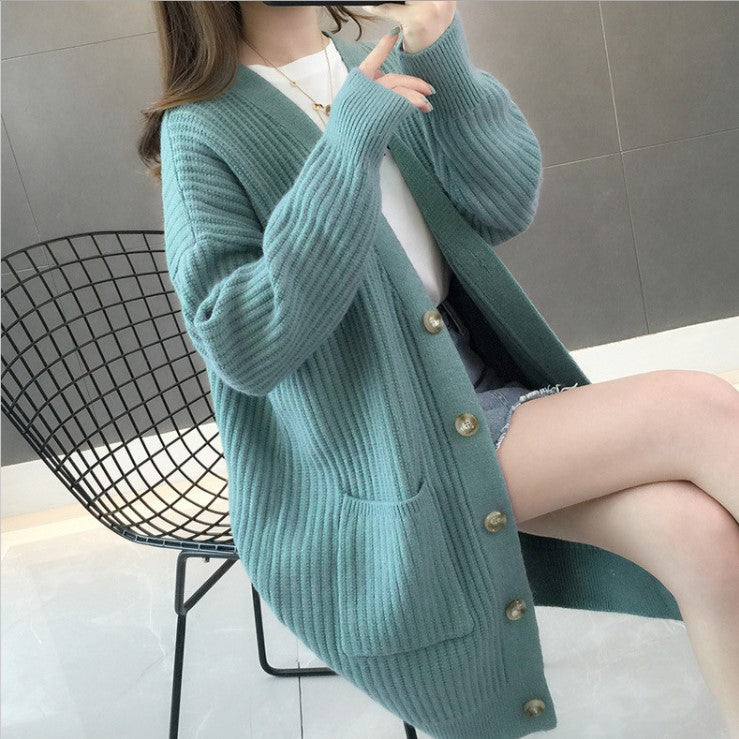 Dames Gros Tricot Cardigan avec décolleté en V profond et élégants détails de boutons Chic und Stil