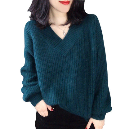 Women's knitted pullover with V-neck and voluminous sleeves Chic and Style