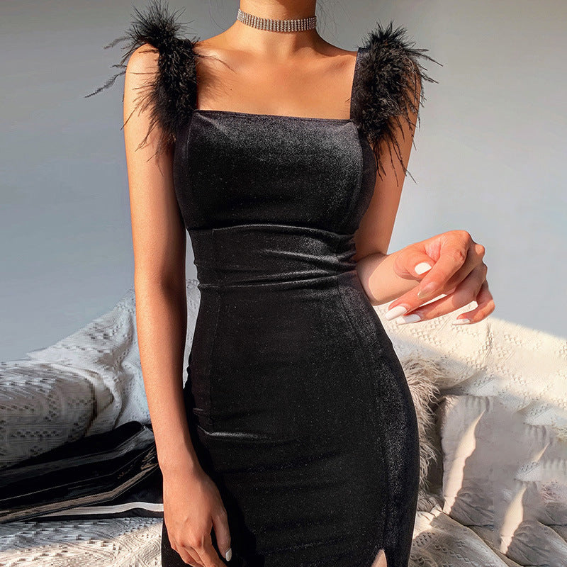 Robe de soirée en velours pour femmes avec bretelles en plumes Chic und Stil