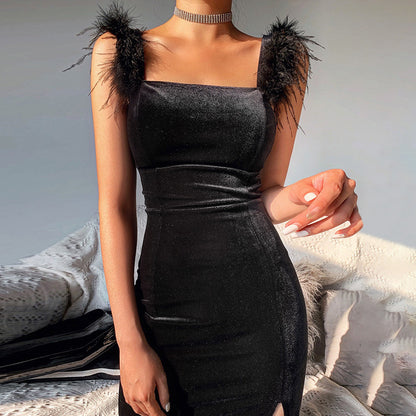 Robe de soirée en velours pour femmes avec bretelles en plumes Chic und Stil