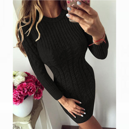 Robe en tricot pour femmes avec un design de tresses raffiné et une coupe ajustée Chic und Stil