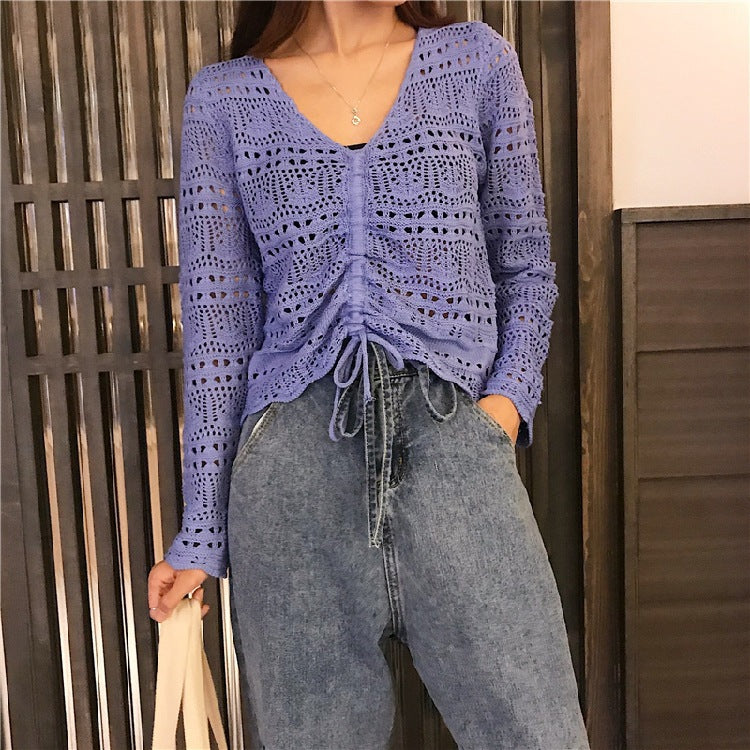 Pull en tricot pour femmes avec un motif de trous décoratif et un cordon réglable Chic und Stil