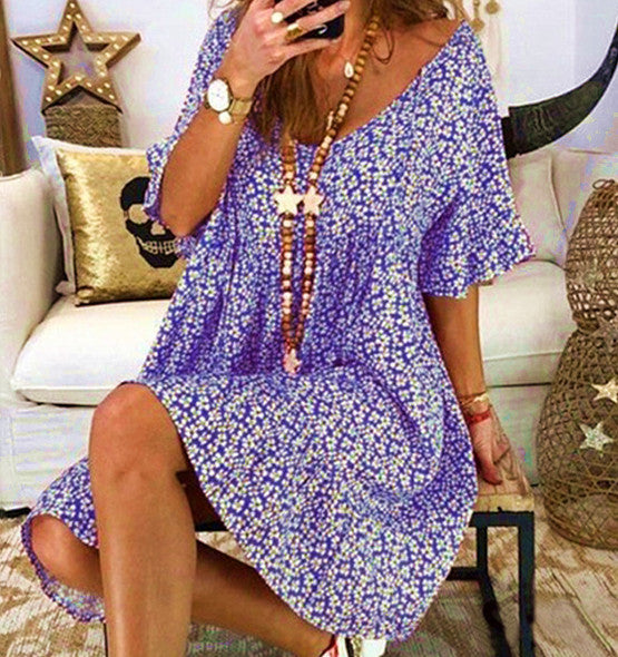 Robe décontractée pour femmes avec des manches volumineuses et un décolleté en V profond Chic und Stil