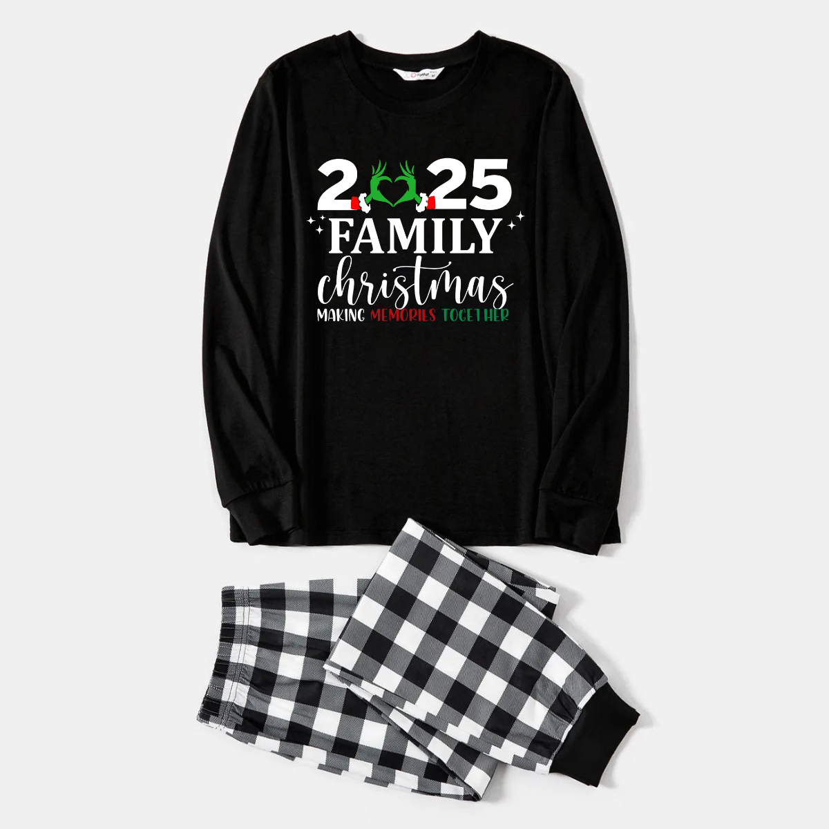 Chic und Stil | Black long-sleeve T-shirt "2025 Family Christmas" with original heart-shaped letter print and black and white checkered pants Matching family pajamas