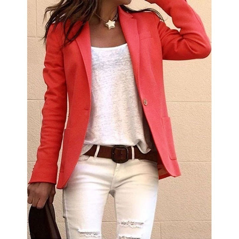 Blazer cintré pour femmes avec un élégant revers Chic und Stil