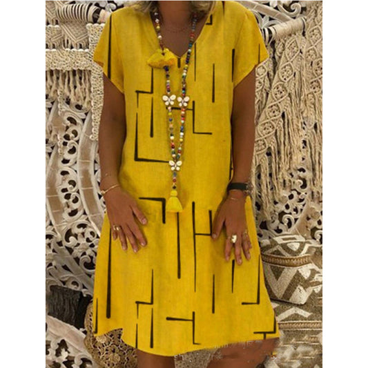 Robe tunique confortable pour femmes avec des motifs graphiques modernes Chic und Stil