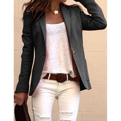 Blazer cintré pour femmes avec un élégant revers Chic und Stil
