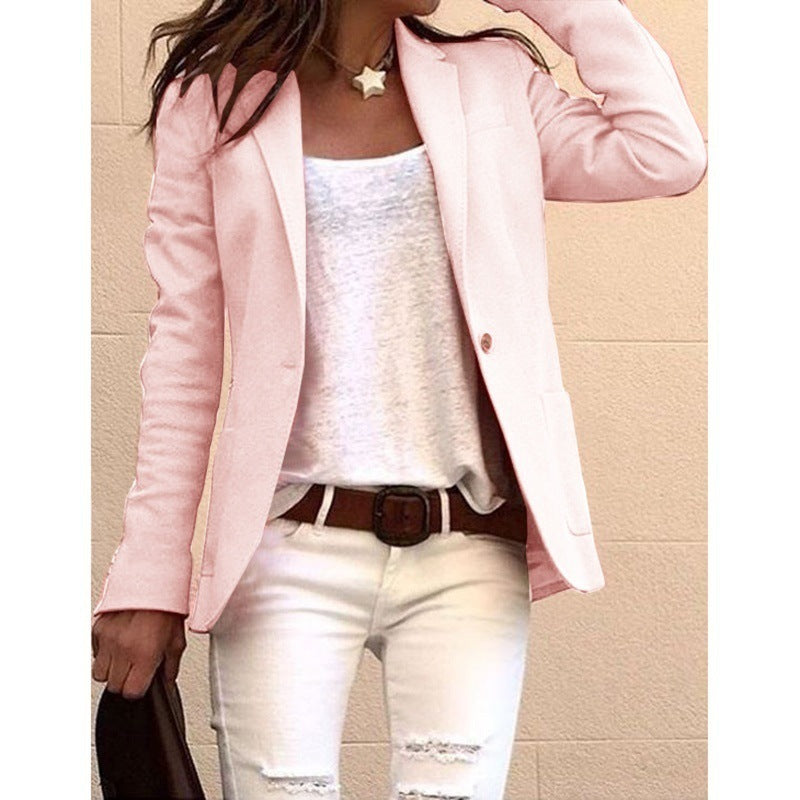 Blazer cintré pour femmes avec un élégant revers Chic und Stil