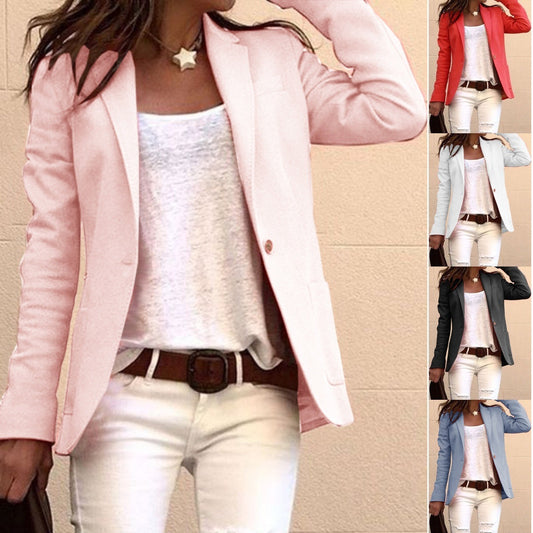 Blazer cintré pour femmes avec un élégant revers Chic und Stil