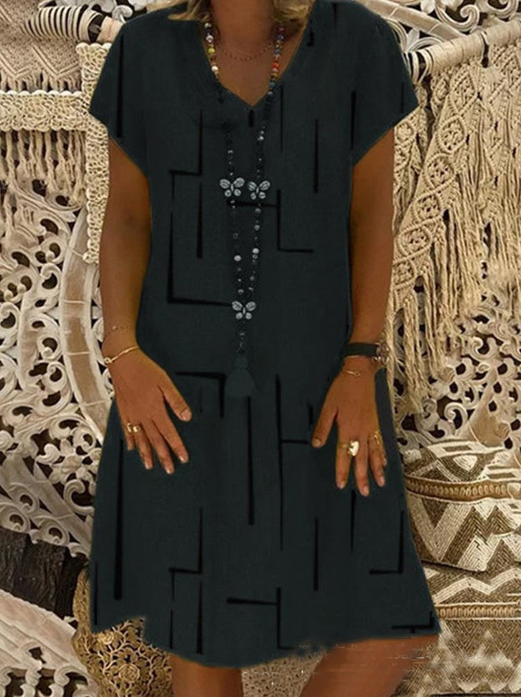 Robe tunique confortable pour femmes avec des motifs graphiques modernes Chic und Stil