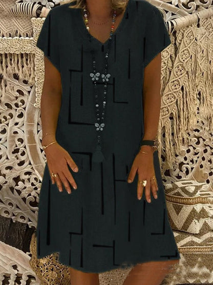 Robe tunique confortable pour femmes avec des motifs graphiques modernes Chic und Stil