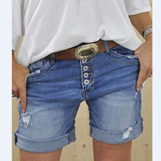 Chic und Stil | Women's Ripped Denim Shorts