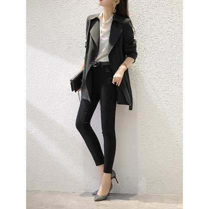 Chic and Style women's trench coat and tailored pants set