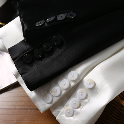 Blazer sur mesure en satin pour femmes Chic und Stil