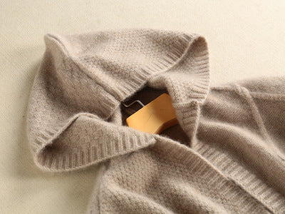 Dames cardigan avec capuche et design structuré Chic und Stil