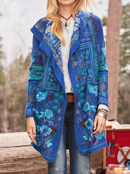 Cardigan en tricot dames joliment brodé avec capuche et poches Chic und Stil