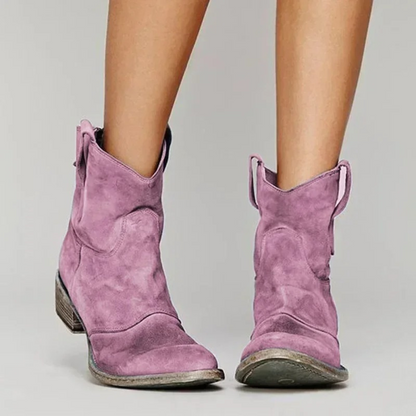Chic und Stil | Boots for women - Suede - Shaft up to mid-calf - Pointed toes - Classic Western design