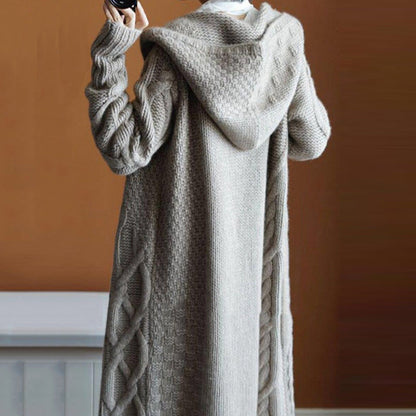 Dames cardigan avec capuche et design structuré Chic und Stil