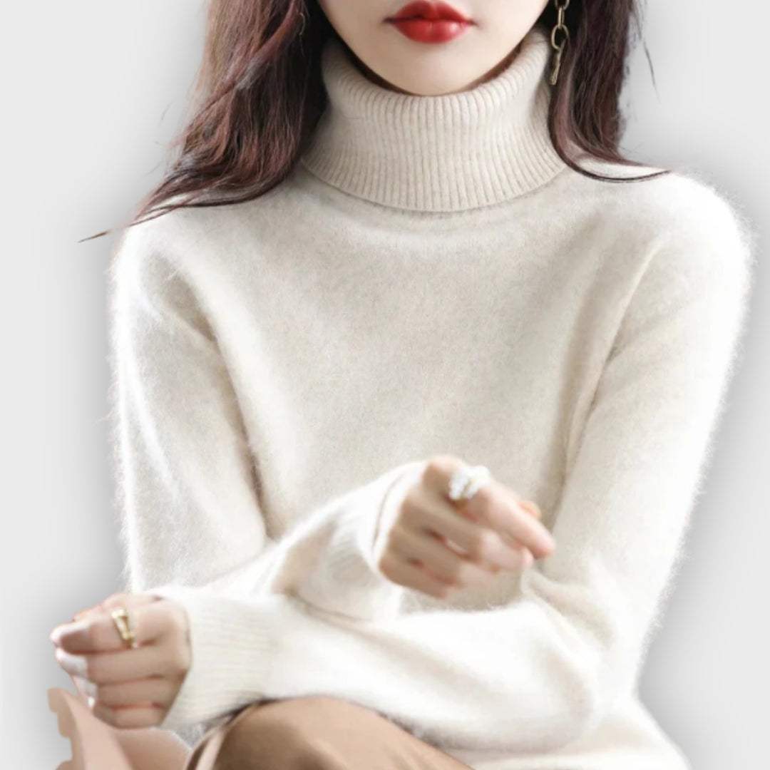 Chic und Stil | Cashmere Roll Neck Sweater