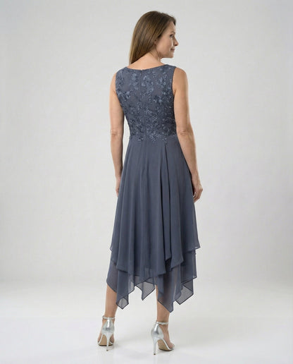 Chic und Stil | Women's Elegant Summer Dress Light & Feminine Cut