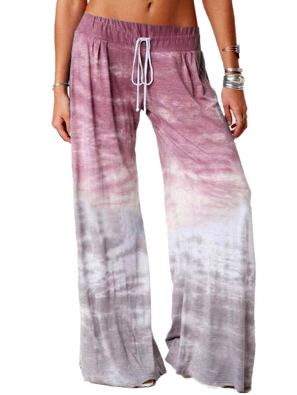 Wide beach pants for women with elastic waist and trendy batik design Chic und Stil