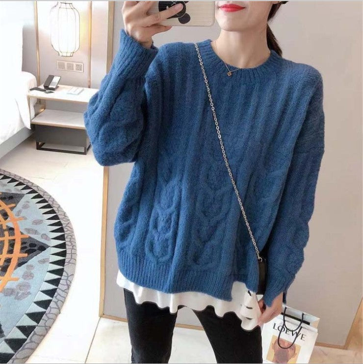 Thick knit pullover for women with cable pattern and relaxed fit Chic and Style