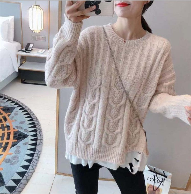 Thick knit pullover for women with cable pattern and relaxed fit Chic and Style