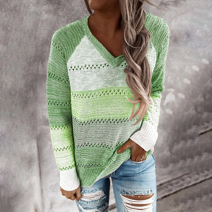 Pull en tricot pour dames avec décolleté en V et délicats motifs ajourés Chic und Stil