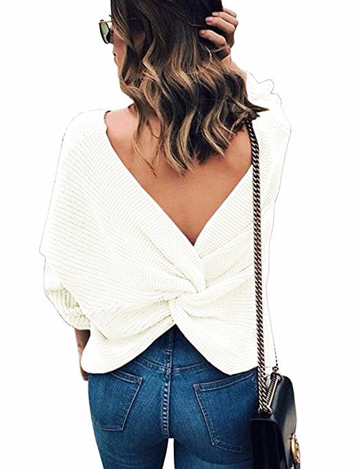 Casual knitted pullover for women with deep V-neck and playful design on the back Chic and Style