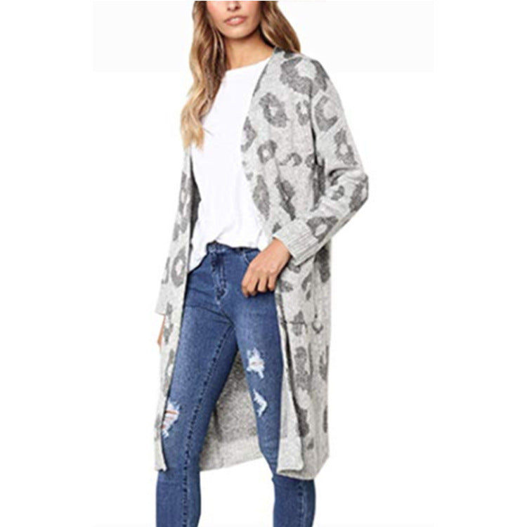 Dames Grobtricot Cardigan avec motif léopard et grandes poches Chic und Stil