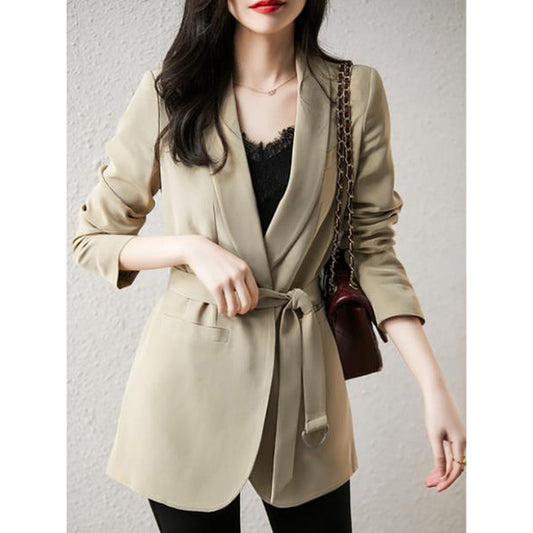 Blazer ajusté pour femmes avec ceinture Chic und Stil 1750847214
