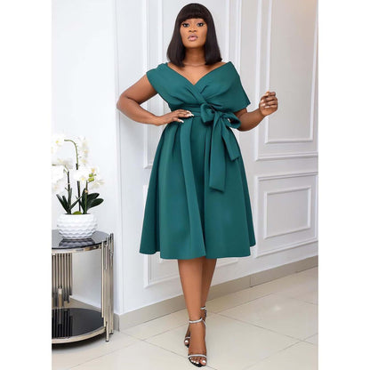 Robe portefeuille pour dames avec une ceinture élégante et une ligne raffinée Chic und Stil